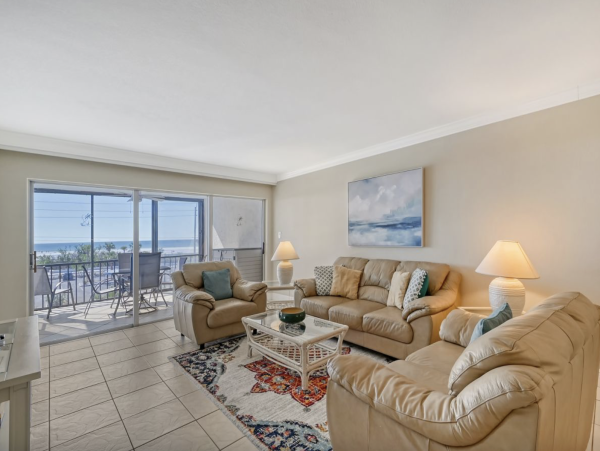 Charming Siesta Key Two Bedroom Vacation Rental